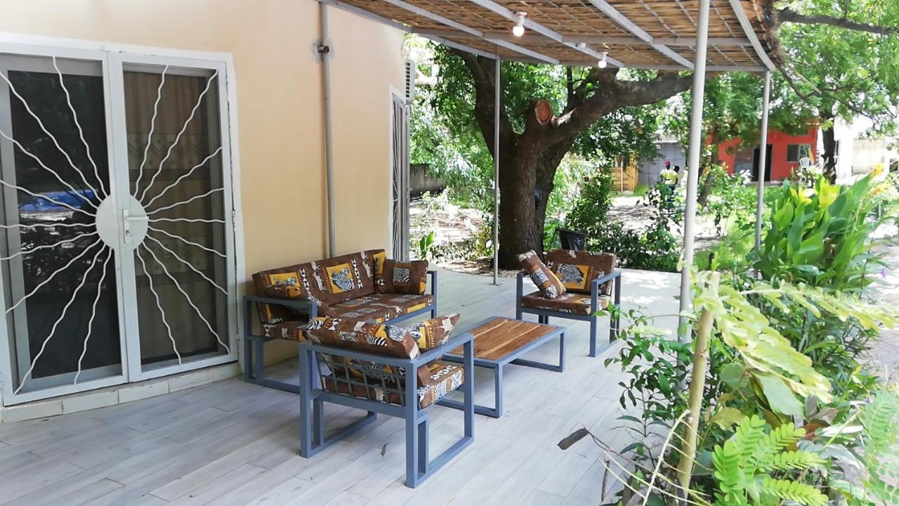 Les Fromagers Hotel Missirah Екстериор снимка