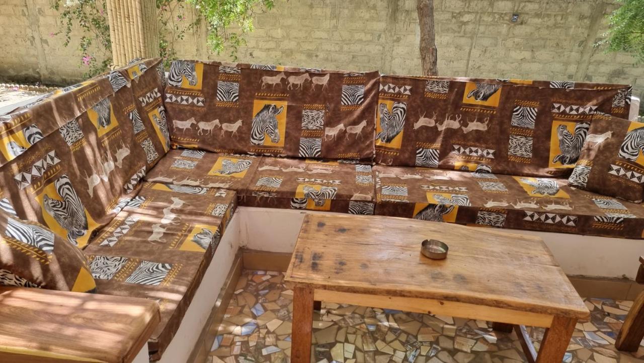 Les Fromagers Hotel Missirah Екстериор снимка