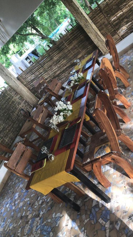 Les Fromagers Hotel Missirah Екстериор снимка